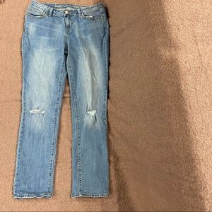 Old Navy boyfriend straight jeans in size 6 with slightly distressed style